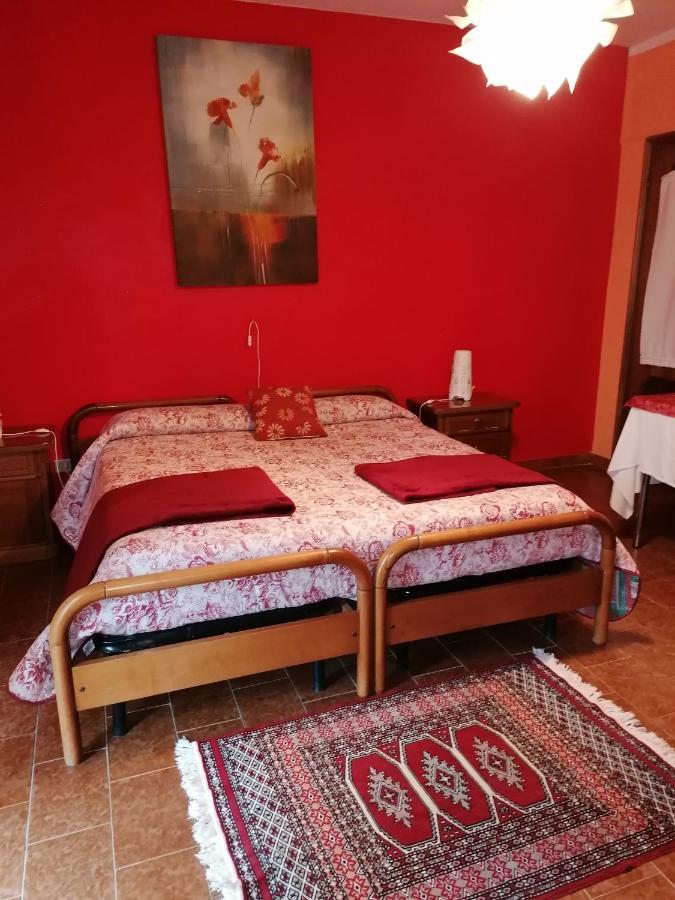 Agriturismo La Ruota Montelupo Albese Ngoại thất bức ảnh