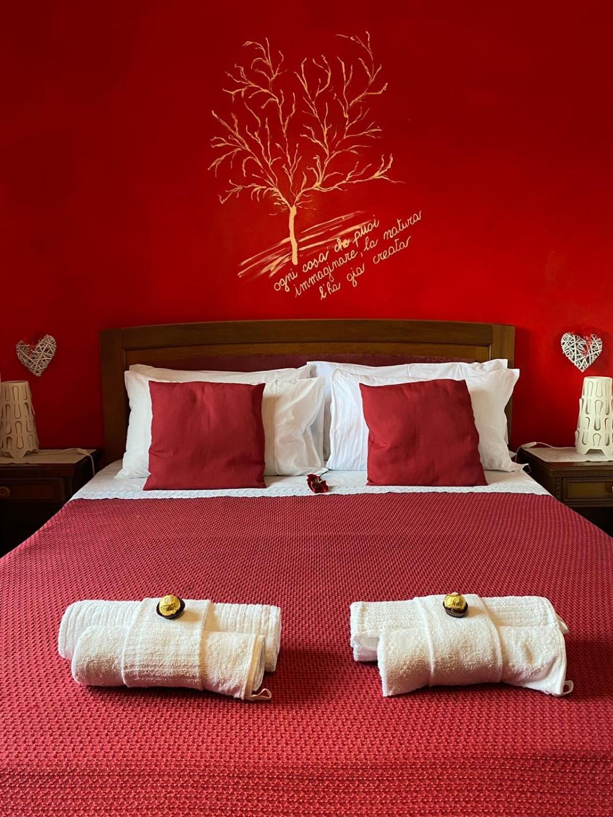 Agriturismo La Ruota Montelupo Albese Ngoại thất bức ảnh