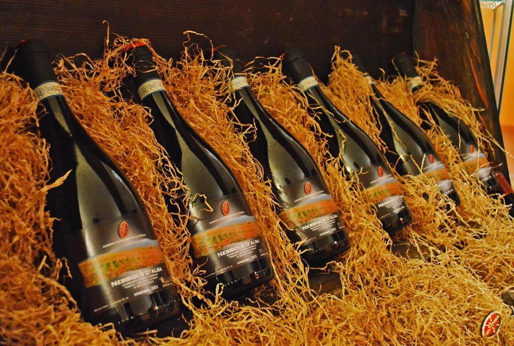 Agriturismo La Ruota Montelupo Albese Ngoại thất bức ảnh