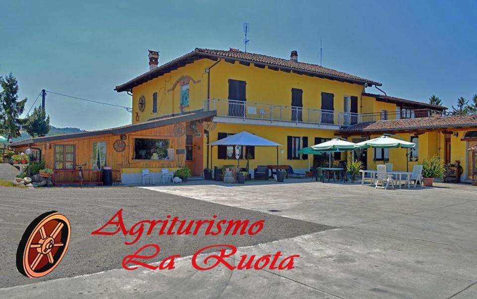 Agriturismo La Ruota Montelupo Albese Ngoại thất bức ảnh